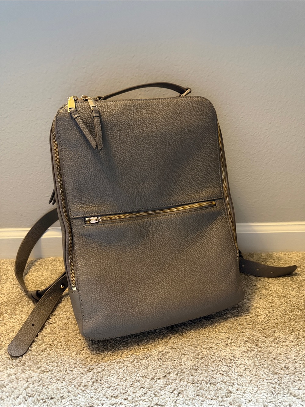 QUINCE Leather Laptop Backpack - Mink Gray